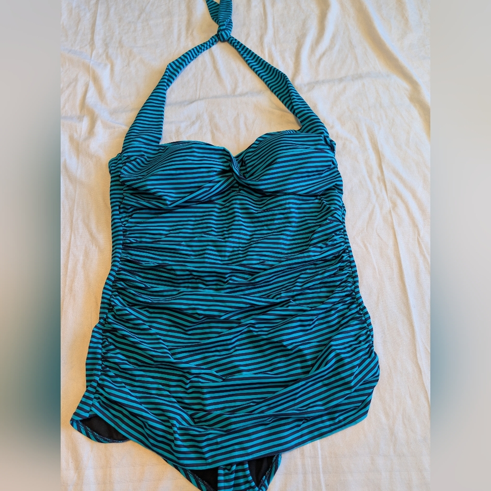 Suddenly Slim Catalina One Piece Tie Halter Size 3X